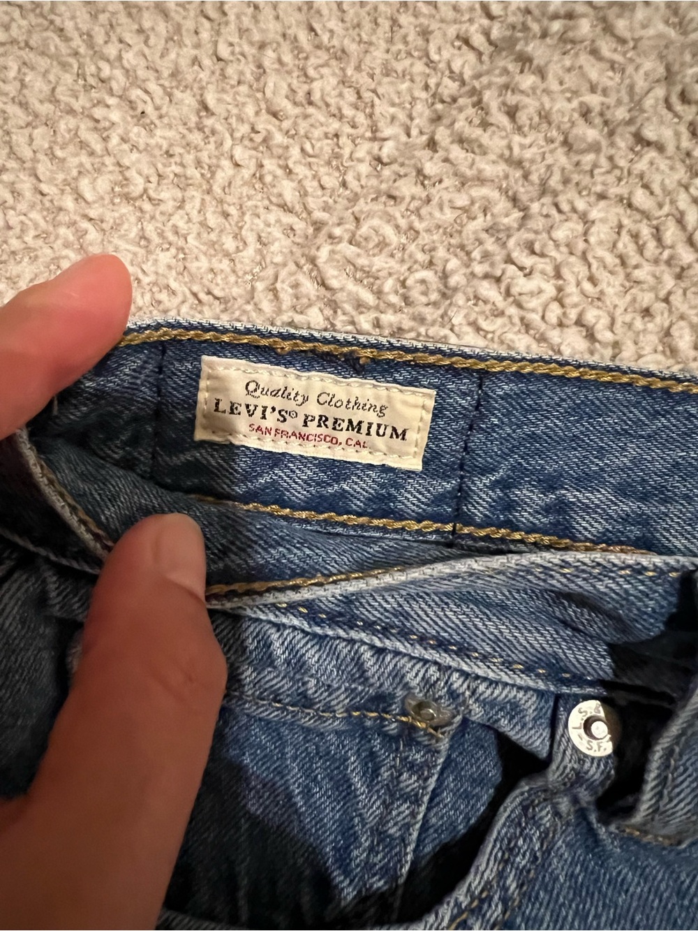 Levi's High-Waist Blue Denim Shorts - Picture 5 of 6